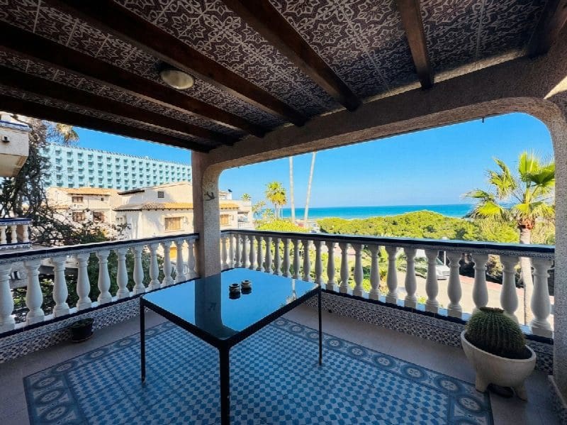 Apartamento de 2 habitaciones en Guardamar del Segura en venta - 450.000 € (Ref: 10050939)