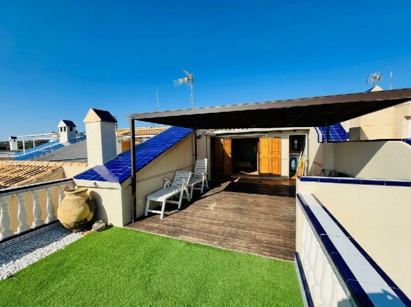 Apartamento de 2 habitaciones en Guardamar del Segura en venta - 450.000 € (Ref: 10050939)