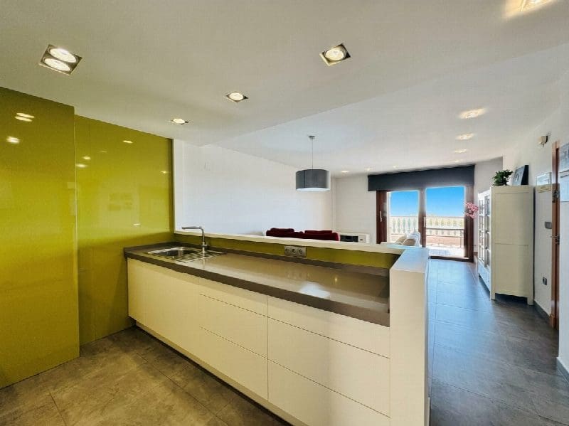 Apartamento de 2 habitaciones en Guardamar del Segura en venta - 450.000 € (Ref: 10050939)
