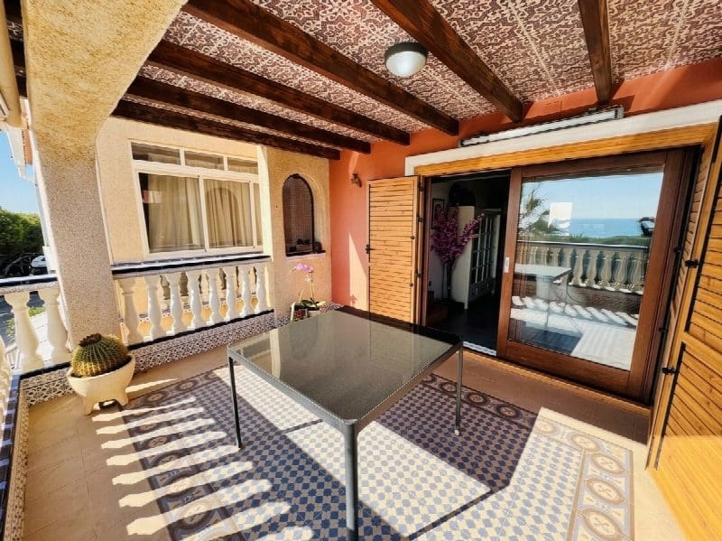 Apartamento de 2 habitaciones en Guardamar del Segura en venta - 450.000 € (Ref: 10050939)
