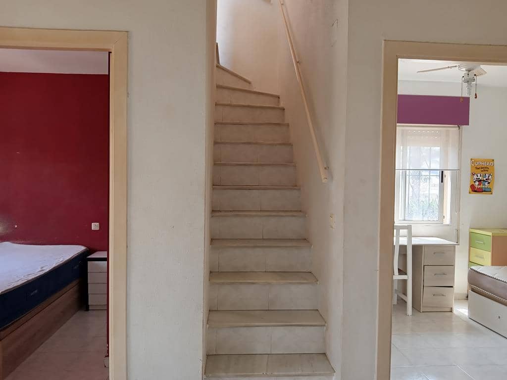 3 makuuhuone Huoneisto myytävänä paikassa Torrevieja mukana uima-altaan - 170 000 € (Ref: 10050940)