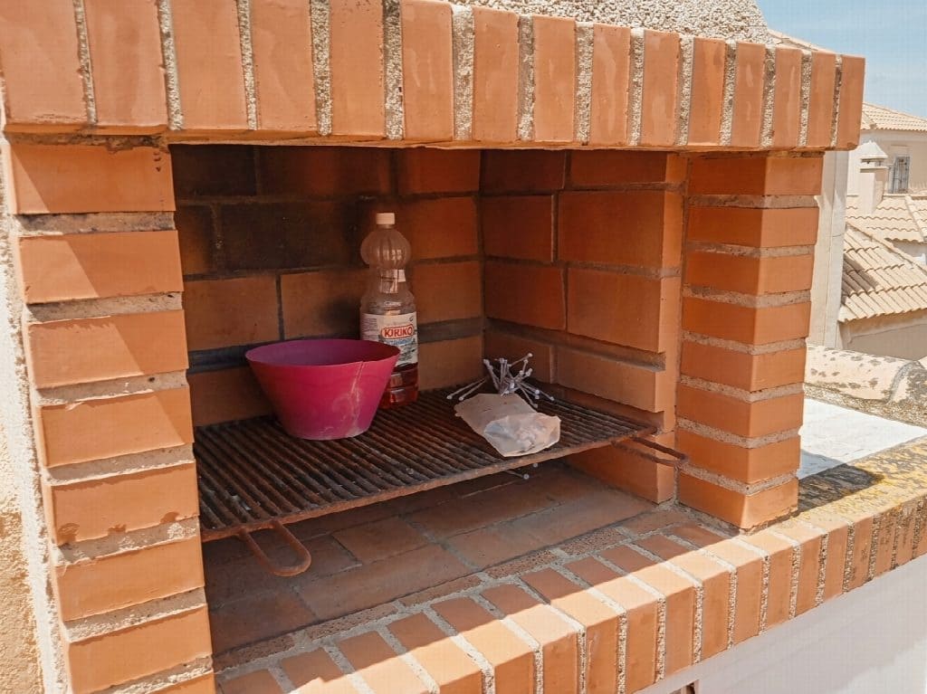 3 makuuhuone Huoneisto myytävänä paikassa Torrevieja mukana uima-altaan - 170 000 € (Ref: 10050940)