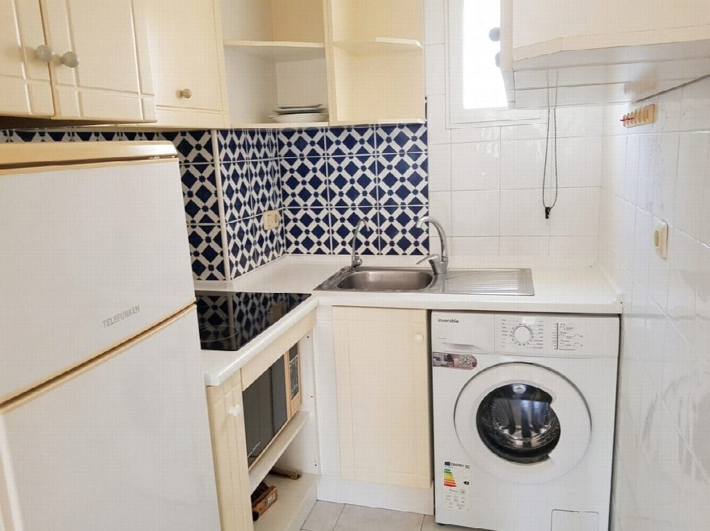 3 makuuhuone Huoneisto myytävänä paikassa Torrevieja mukana uima-altaan - 170 000 € (Ref: 10050940)
