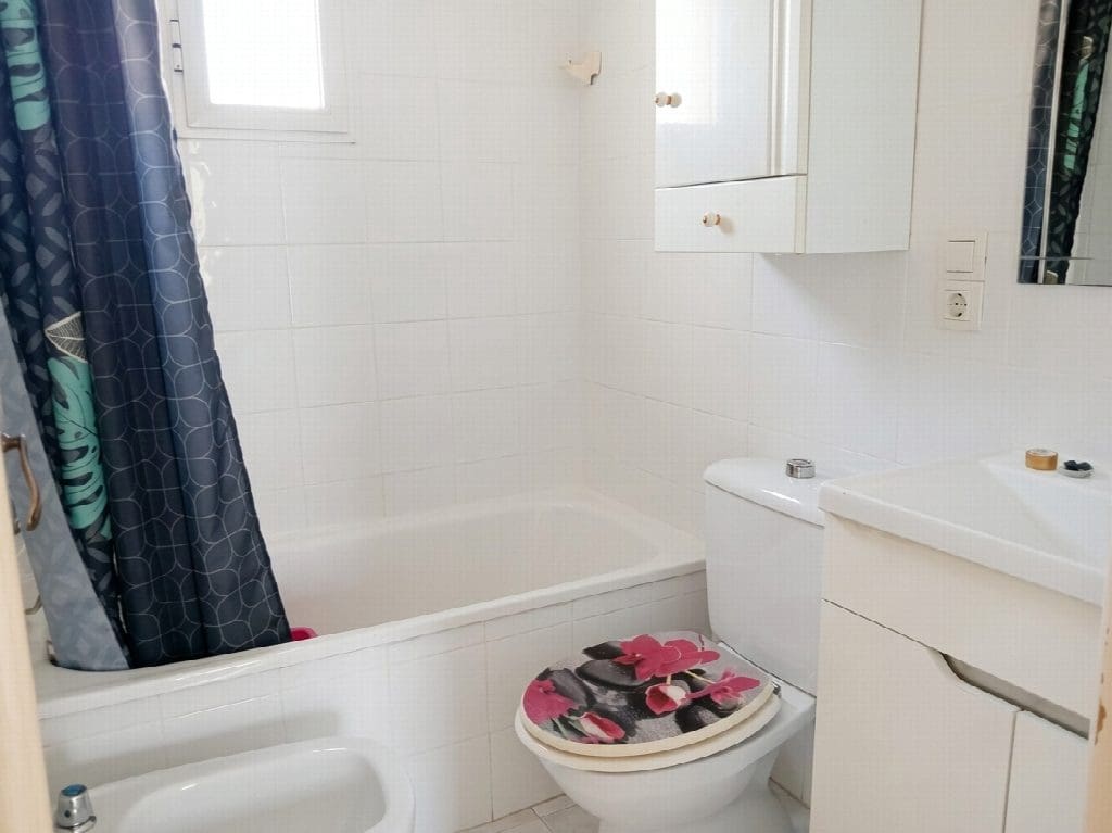 3 makuuhuone Huoneisto myytävänä paikassa Torrevieja mukana uima-altaan - 170 000 € (Ref: 10050940)