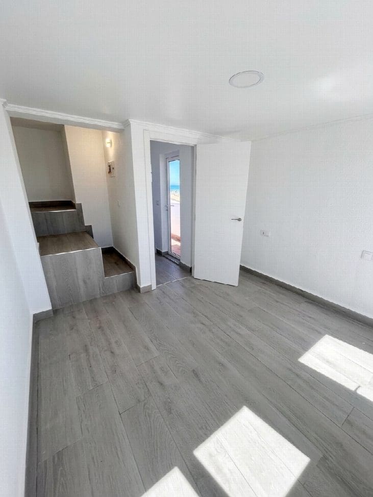 3 quarto Apartamento para venda em Torrevieja - 249 900 € (Ref: 10050942)