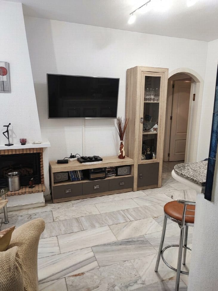 Apartamento Playa de 2 habitaciones en Torrevieja en venta con piscina garaje - 299.000 € (Ref: 10050943)