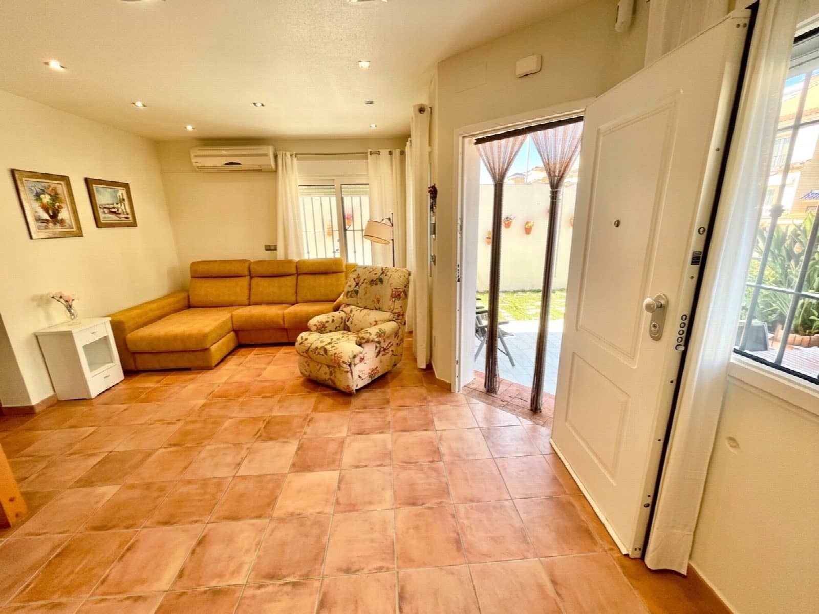 4 quarto Casa em Banda para venda em Pilar de la Horadada - 460 000 € (Ref: 10050944)