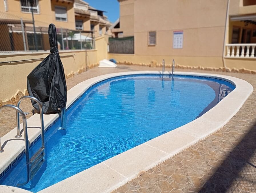 2 slaapkamer Huis te koop in Guardamar del Segura met zwembad garage - € 269.000 (Ref: 10050948)