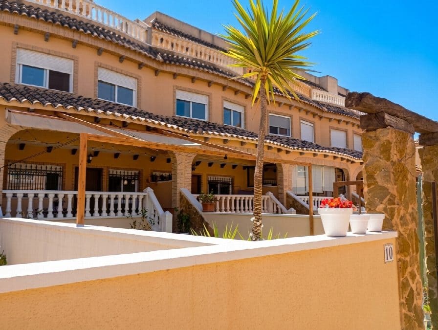 2 slaapkamer Huis te koop in Guardamar del Segura met zwembad garage - € 269.000 (Ref: 10050948)