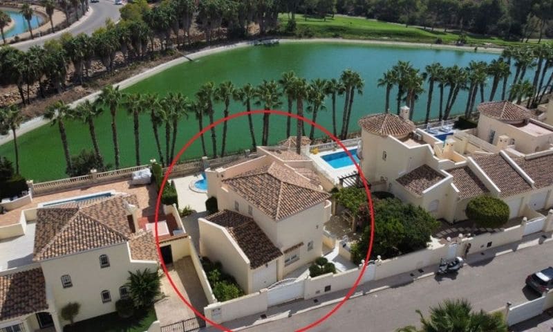 3 bedroom Villa for sale in Orihuela with pool garage - € 579,995 (Ref: 10050950)