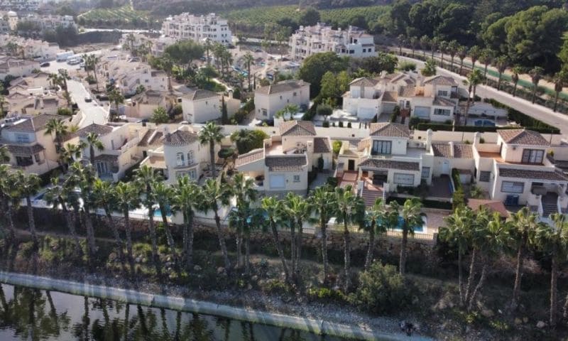 3 bedroom Villa for sale in Orihuela with pool garage - € 579,995 (Ref: 10050950)