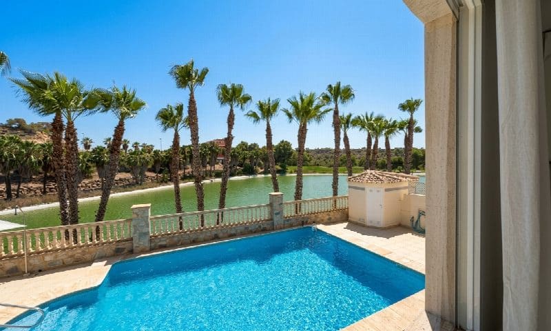 3 bedroom Villa for sale in Orihuela with pool garage - € 579,995 (Ref: 10050950)