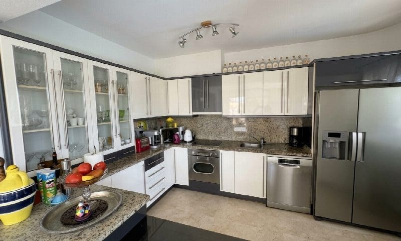 3 bedroom Villa for sale in Orihuela with pool garage - € 579,995 (Ref: 10050950)