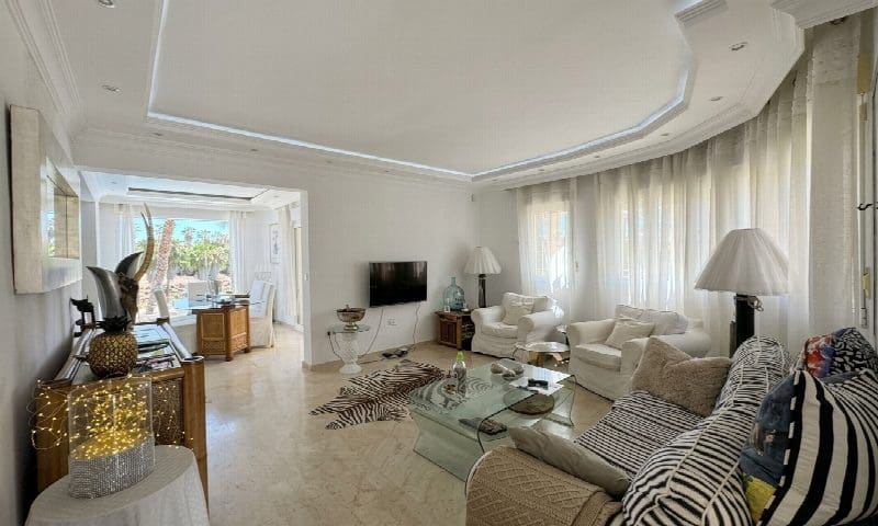 3 bedroom Villa for sale in Orihuela with pool garage - € 579,995 (Ref: 10050950)