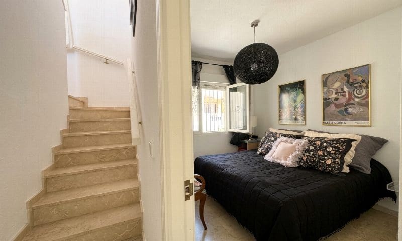 3 bedroom Villa for sale in Orihuela with pool garage - € 579,995 (Ref: 10050950)