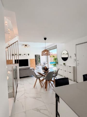 5 bedroom Villa for sale in Blue Lagoon with pool garage - € 595,000 (Ref: 10050951)
