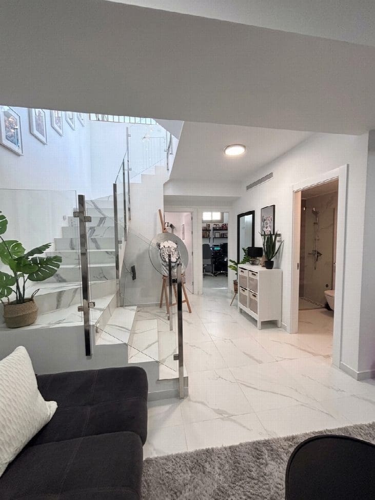 5 bedroom Villa for sale in Orihuela with pool garage - € 595,000 (Ref: 10050951)