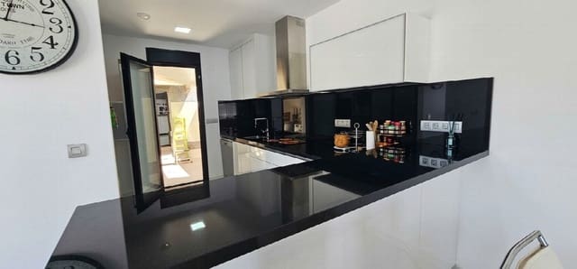 3 makuuhuone Huvila myytävänä paikassa Los Montesinos mukana uima-altaan - 420 000 € (Ref: 10050953)