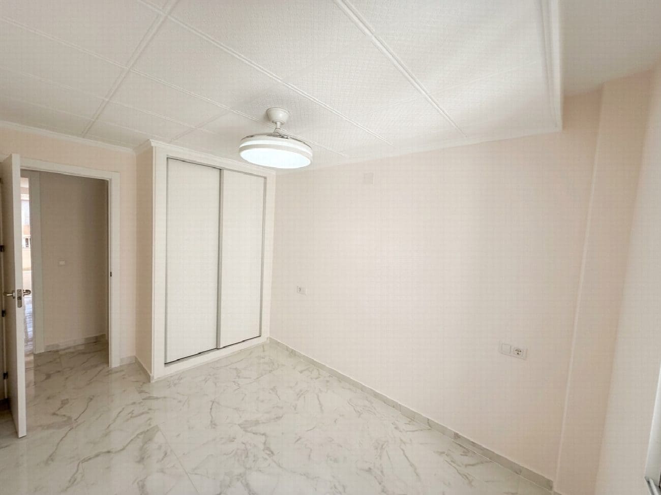 3 quarto Apartamento para venda em Torrevieja - 249 900 € (Ref: 10050954)
