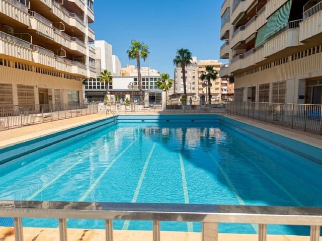 3 quarto Apartamento para venda em Parque de las Naciones, Torrevieja - 249 900 € (Ref: 10050954)