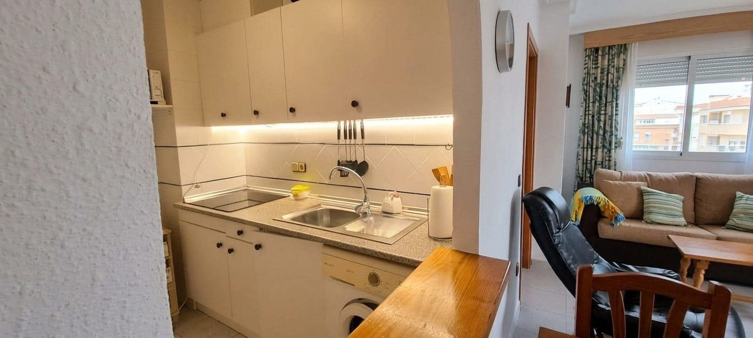 2 bedroom Apartment for sale in Torrevieja with pool - € 157,000 (Ref: 10050955)