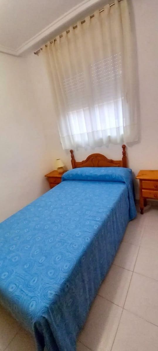 2 bedroom Apartment for sale in Torrevieja with pool - € 157,000 (Ref: 10050955)