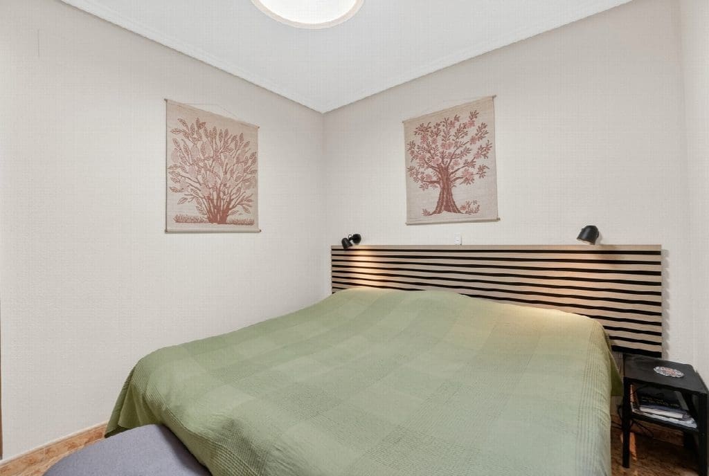 3 soveværelse Lejlighed til salg i Torrevieja med swimmingpool - € 159.000 (Ref: 10050957)