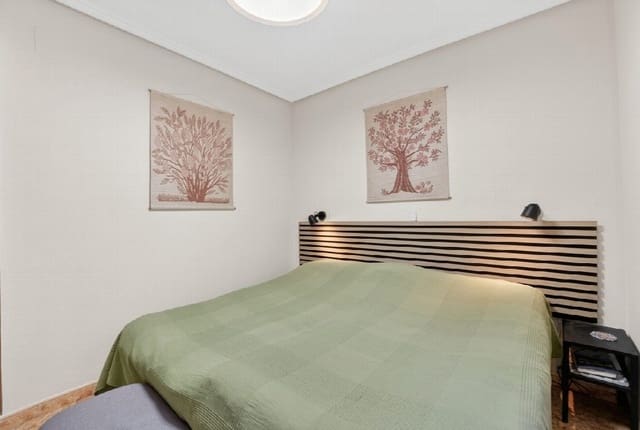 3 quarto Apartamento para venda em Parque de las Naciones, Torrevieja com piscina - 159 000 € (Ref: 10050957)