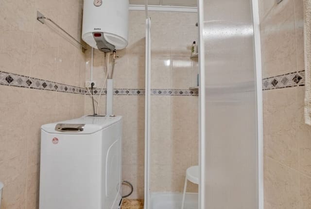 3 quarto Apartamento para venda em Parque de las Naciones, Torrevieja com piscina - 159 000 € (Ref: 10050957)