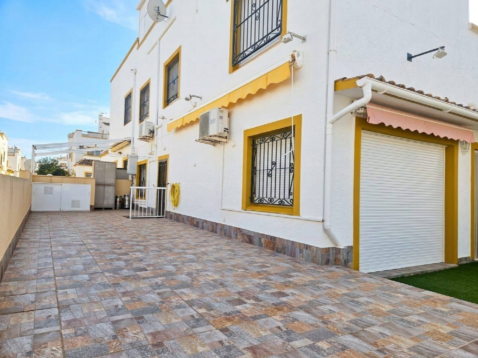 6 Zimmer Haus zu verkaufen in Orihuela mit Pool - 280.000 € (Ref: 10050964)