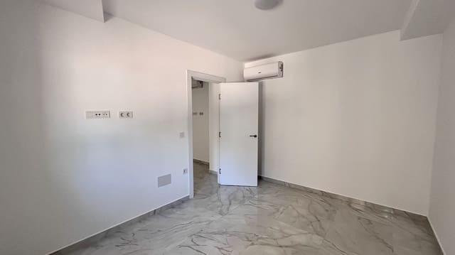 2 chambre Bungalow à vendre à Parque de las Naciones, Torrevieja avec piscine garage - 250 000 € (Ref: 10050968)