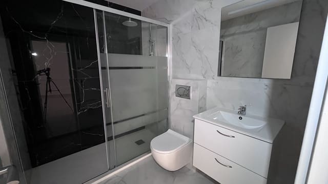 2 chambre Bungalow à vendre à Parque de las Naciones, Torrevieja avec piscine garage - 250 000 € (Ref: 10050968)