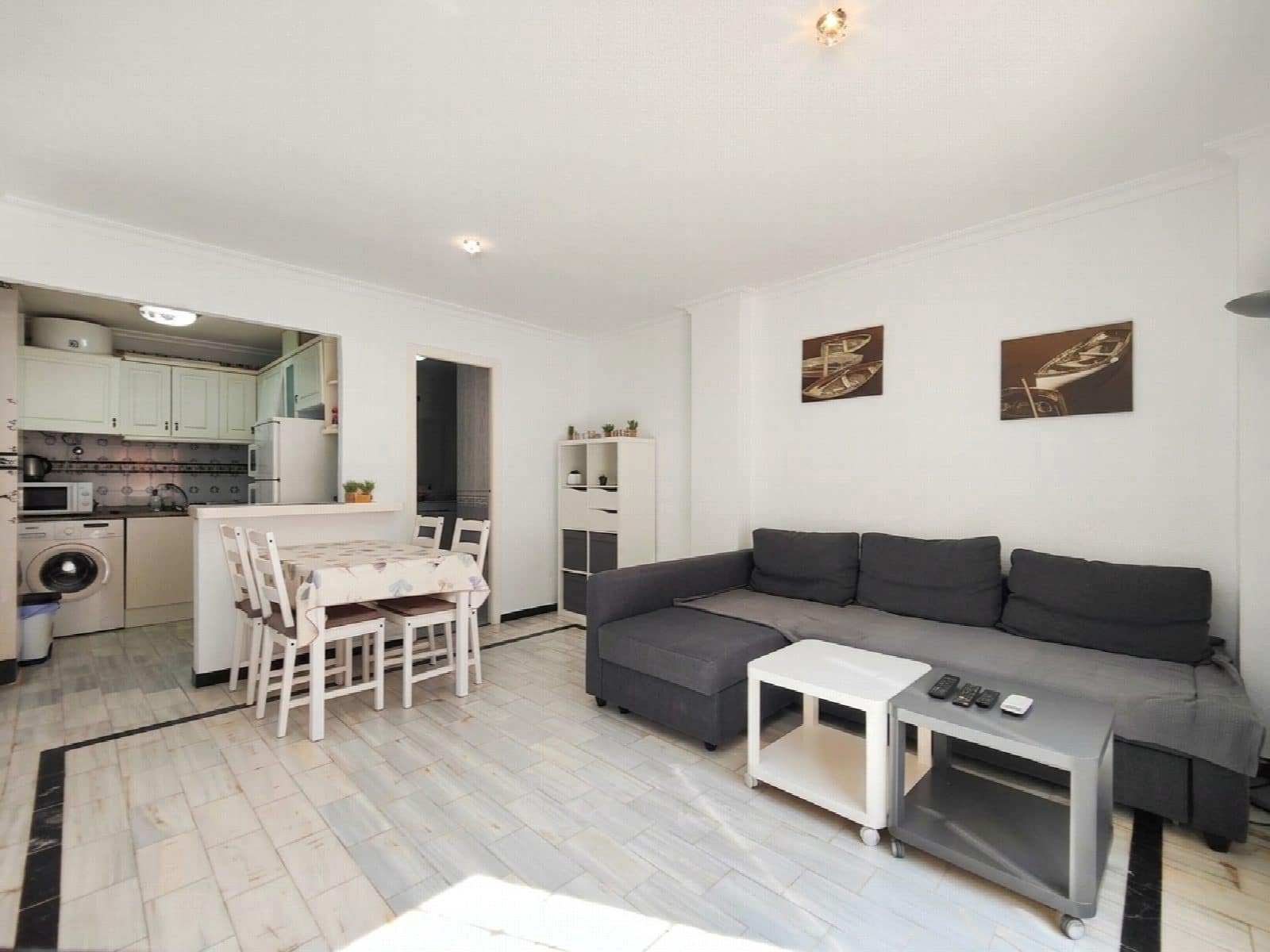 2 slaapkamer Appartement te koop in Torrevieja met zwembad - € 215.000 (Ref: 10050999)