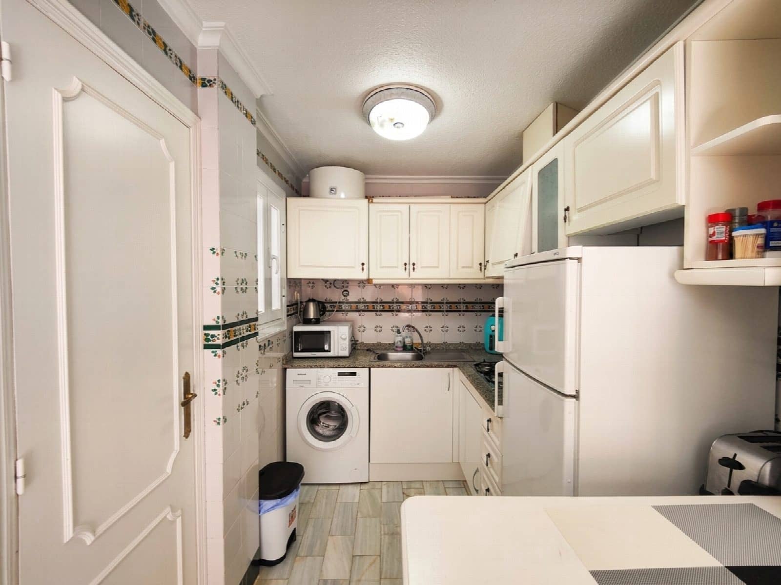 2 slaapkamer Appartement te koop in Torrevieja met zwembad - € 215.000 (Ref: 10050999)