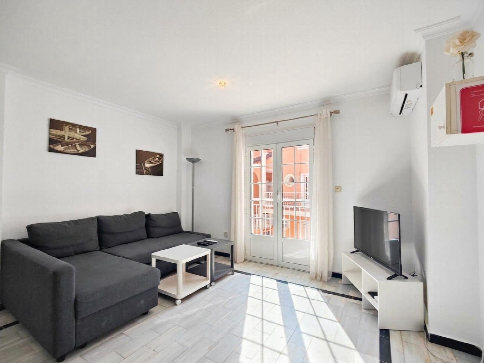 2 slaapkamer Appartement te koop in Torrevieja met zwembad - € 215.000 (Ref: 10050999)