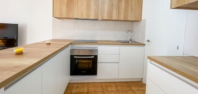 3 makuuhuone Omakotitalo myytävänä paikassa Playa Flamenca, Orihuela mukana 
autotalli - 289 000 € (Ref: 10051003)
