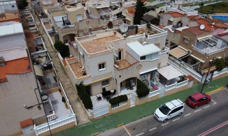 3 chambre Appartement à vendre à Torrevieja avec piscine - 236 995 € (Ref: 10051005)