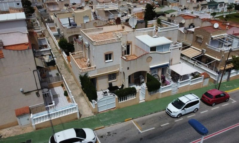 3 chambre Appartement à vendre à Torrevieja avec piscine - 236 995 € (Ref: 10051005)