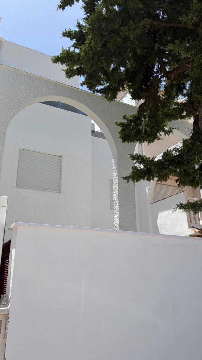 Casa de 3 habitaciones en Torrevieja en venta - 259.900 € (Ref: 10051007)