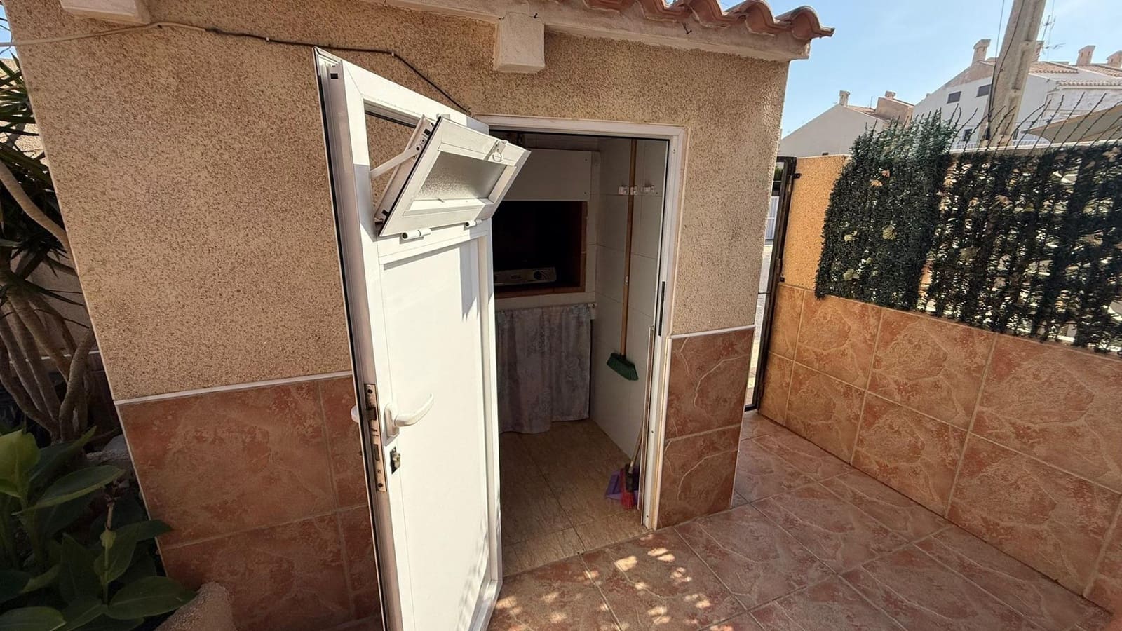 3 Zimmer Apartment zu verkaufen in Torrevieja mit Pool - 315.000 € (Ref: 10051012)