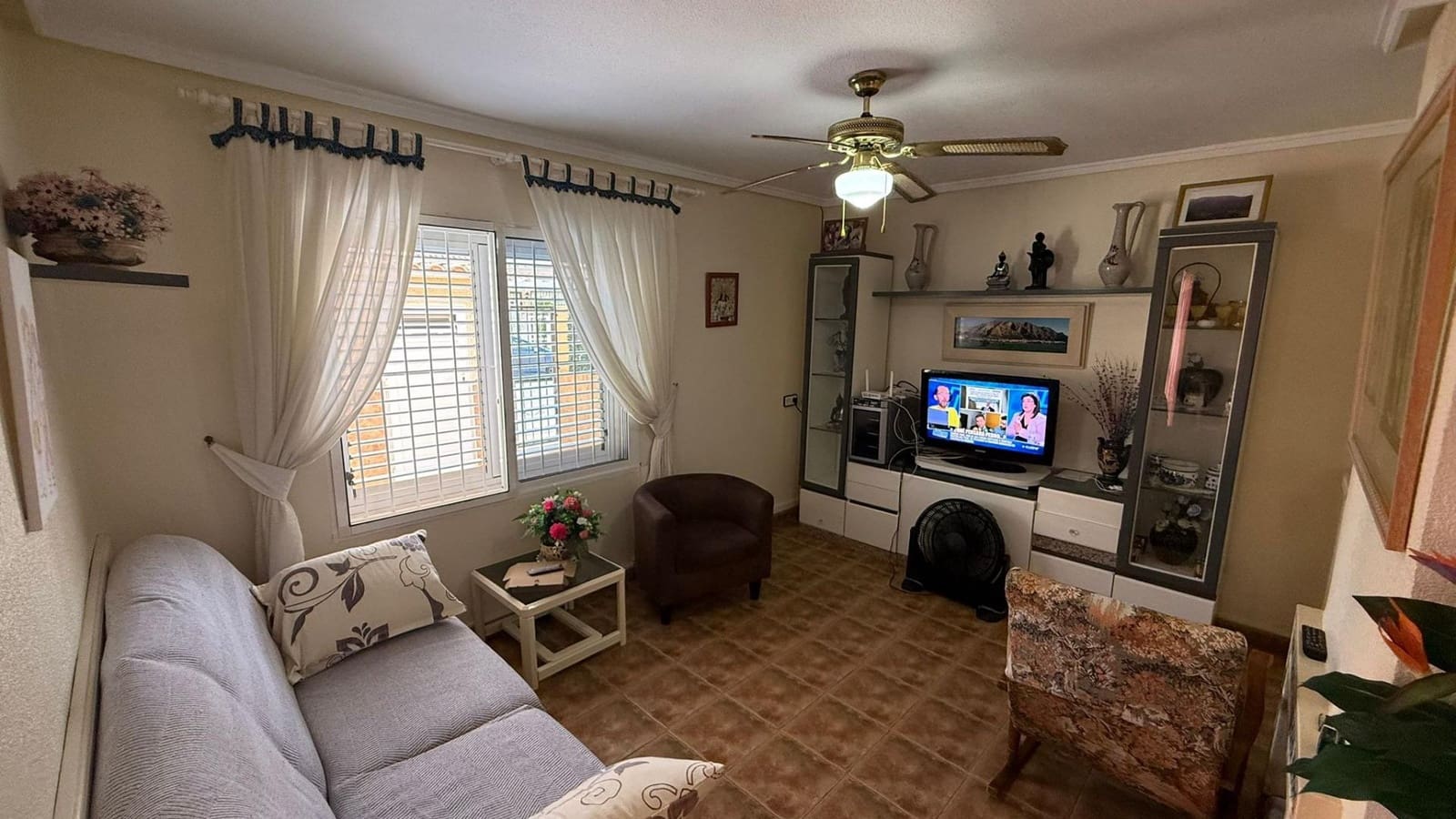 3 Zimmer Apartment zu verkaufen in Torrevieja mit Pool - 315.000 € (Ref: 10051012)