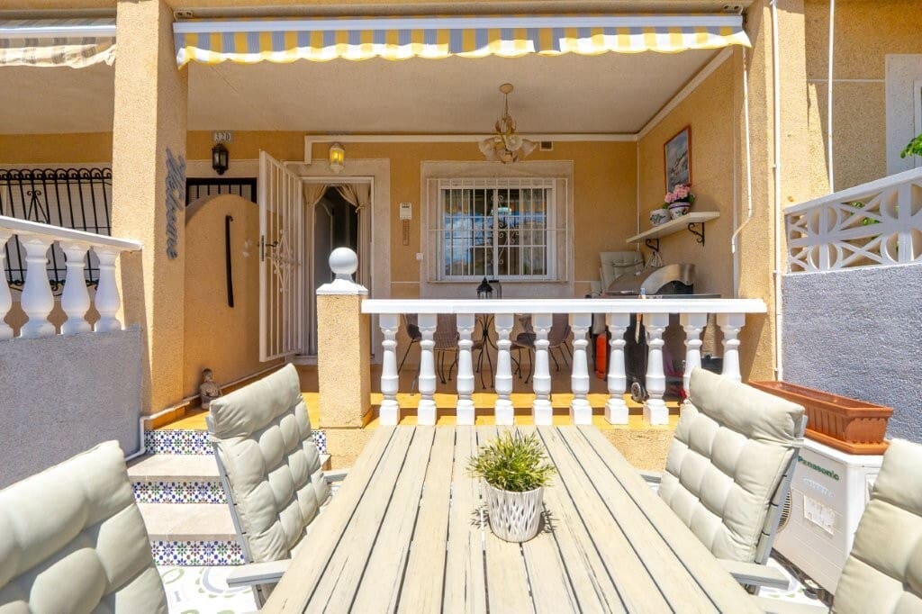 2 Zimmer Haus zu verkaufen in Torrevieja mit Pool - 199.000 € (Ref: 10051017)