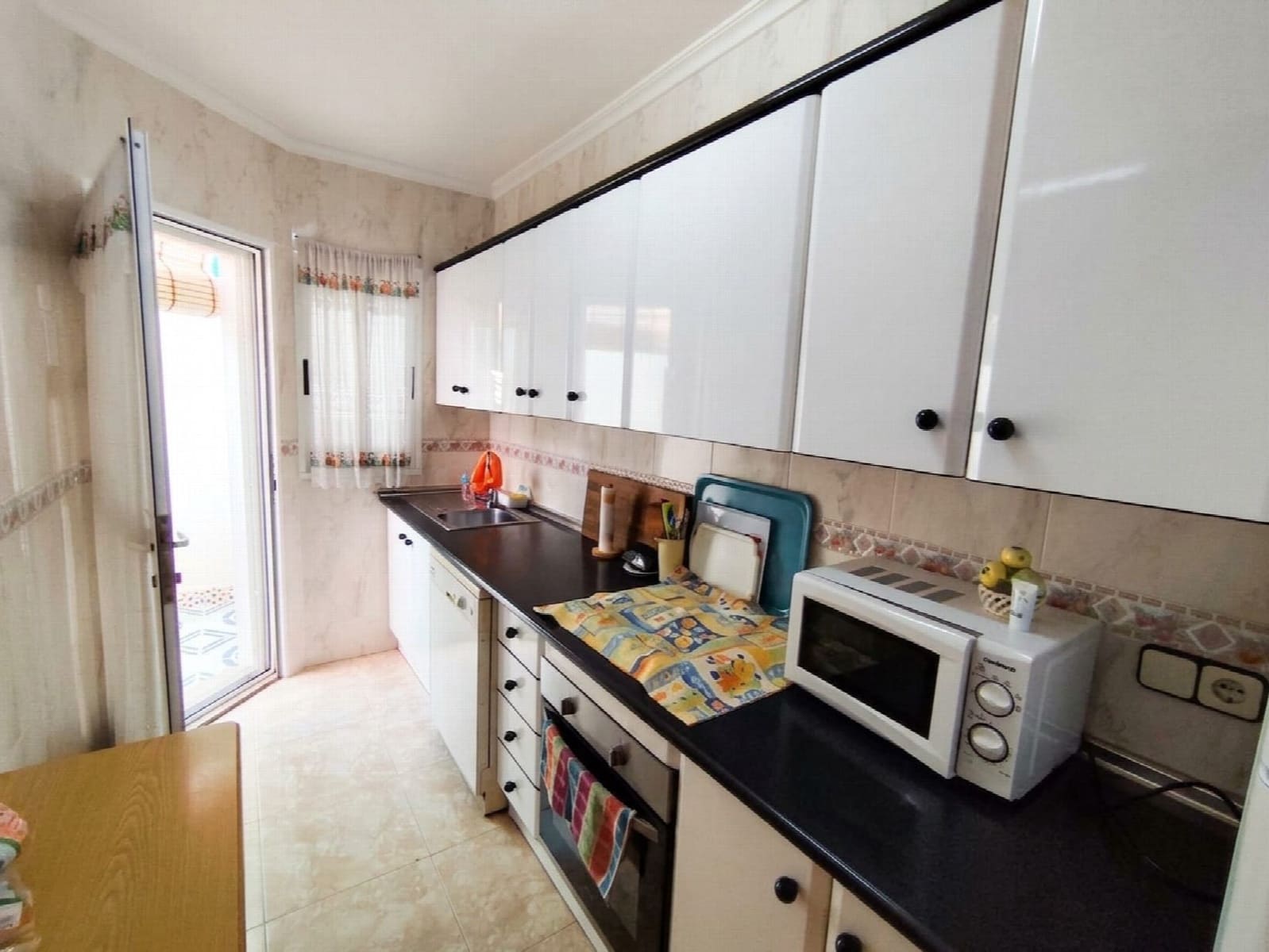 3 makuuhuone Huoneisto myytävänä paikassa Los Alcazares - 162 000 € (Ref: 10051019)