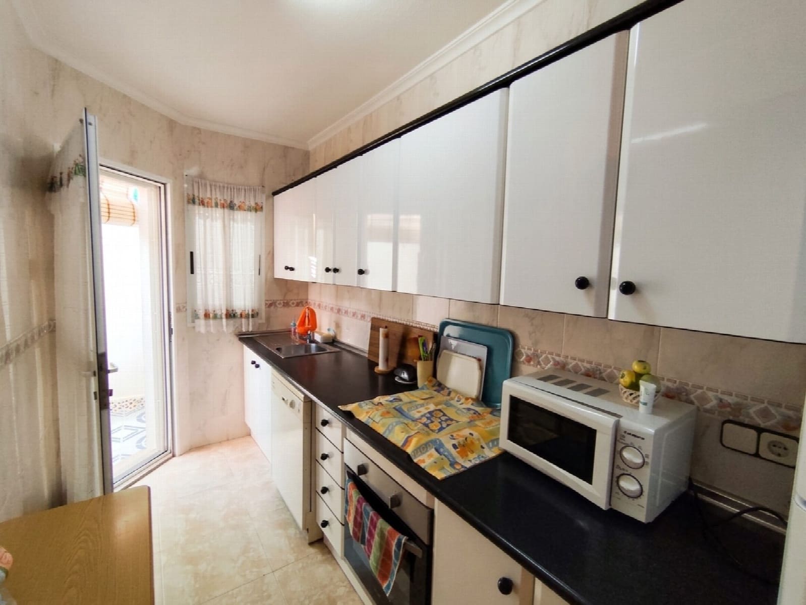 3 makuuhuone Huoneisto myytävänä paikassa Los Alcazares - 162 000 € (Ref: 10051019)