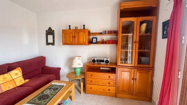 2 quarto Casa em Banda para venda em Torrevieja com garagem - 170 000 € (Ref: 10051025)