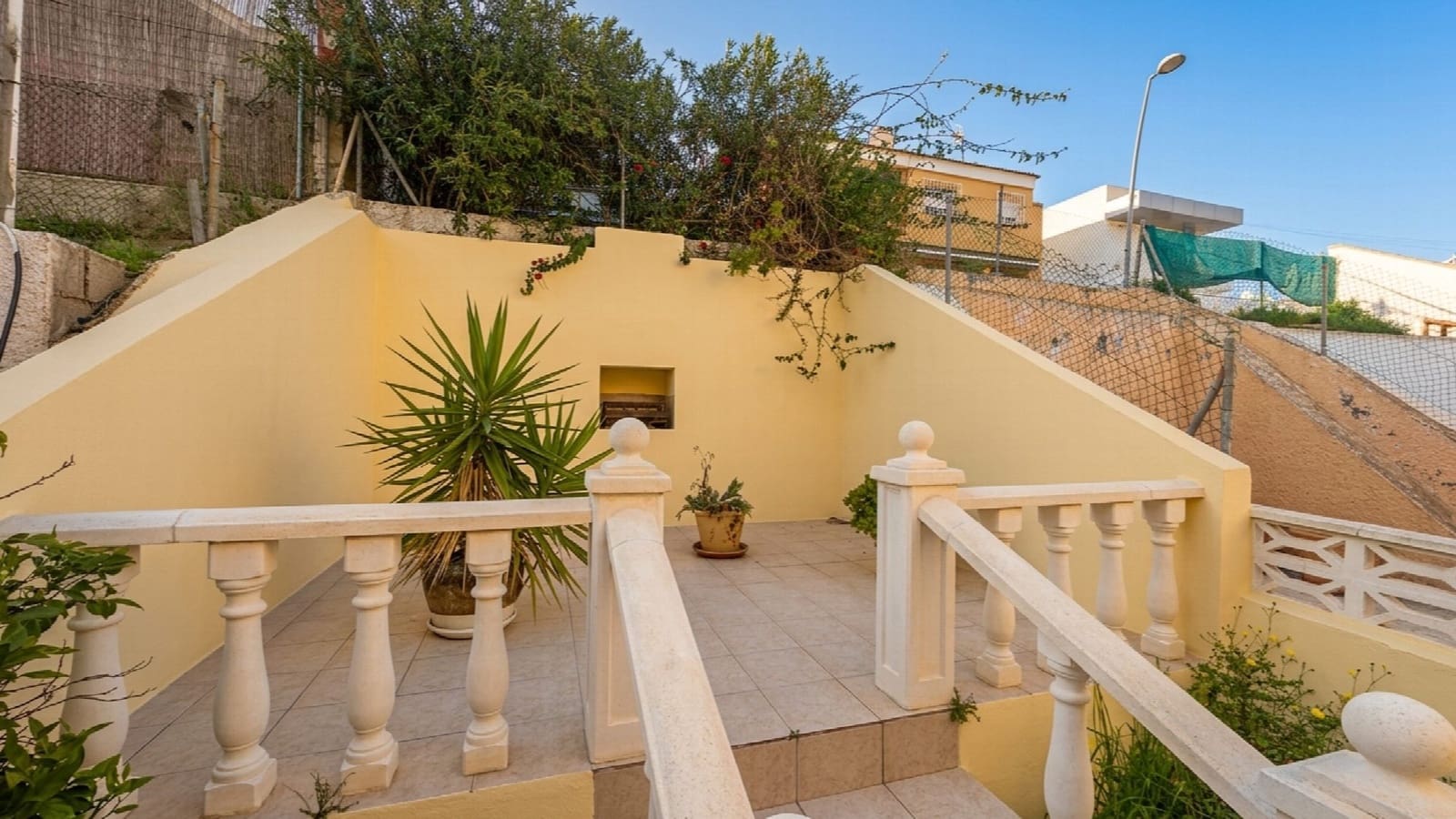2 bedroom Townhouse for sale in Torrevieja with garage - € 170,000 (Ref: 10051025)