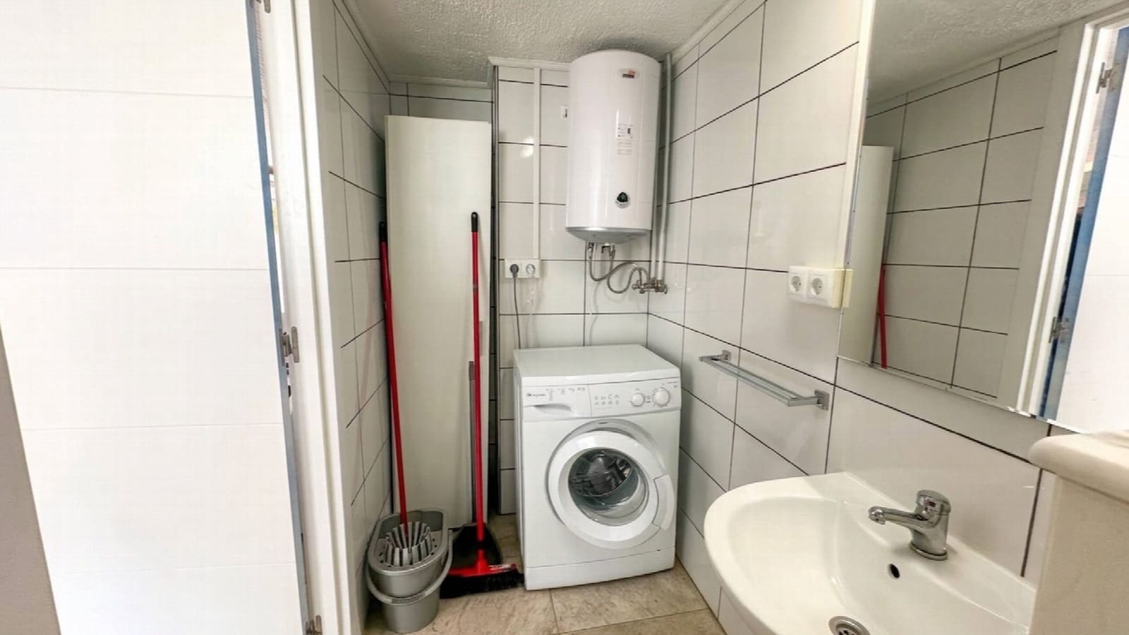 2 bedroom Townhouse for sale in Torrevieja with garage - € 170,000 (Ref: 10051025)