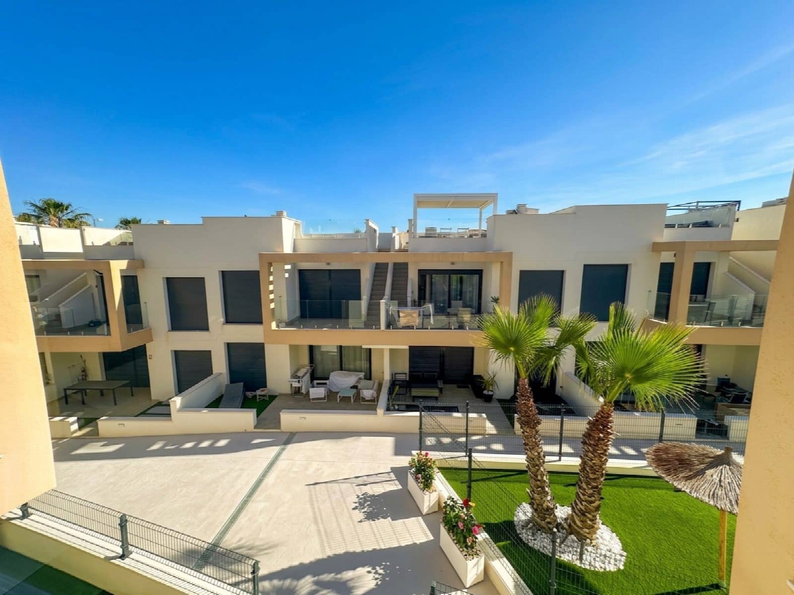 2 sypialnia Bungalow na sprzedaż w Orihuela z basenem - 319 000 € (Ref: 10051028)