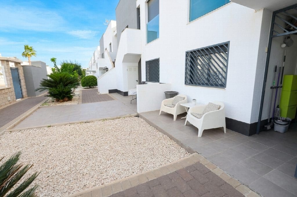 2 sovrum Bungalow till salu i Orihuela med pool garage - 270 000 € (Ref: 10051032)