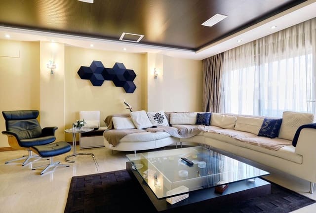 3 bedroom Apartment for sale in Centro - Muelle Pesquero, Torrevieja - € 525,000 (Ref: 10051033)